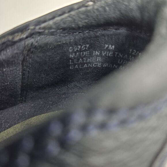 Clarks In Motion Womens 7 M Navy Blue Leather Slip On Shoes Loafers Comfort Foam - Picture 10 of 10